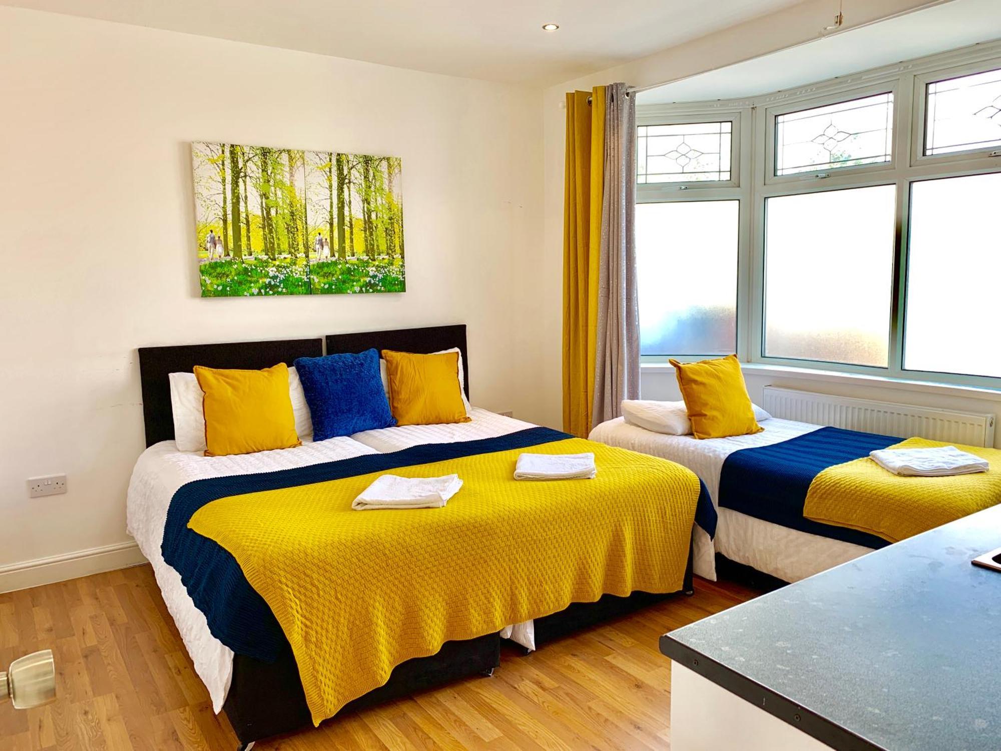 London Studio Apartments, Private Bathrooms And Parking Ilford Exterior photo