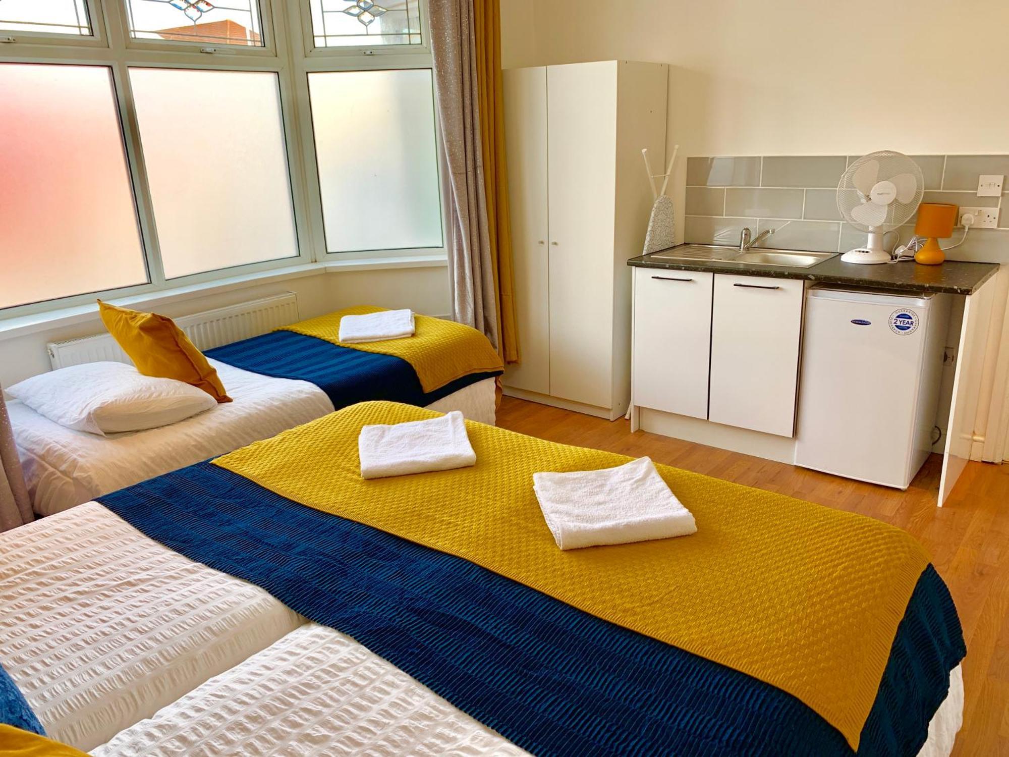 London Studio Apartments, Private Bathrooms And Parking Ilford Exterior photo
