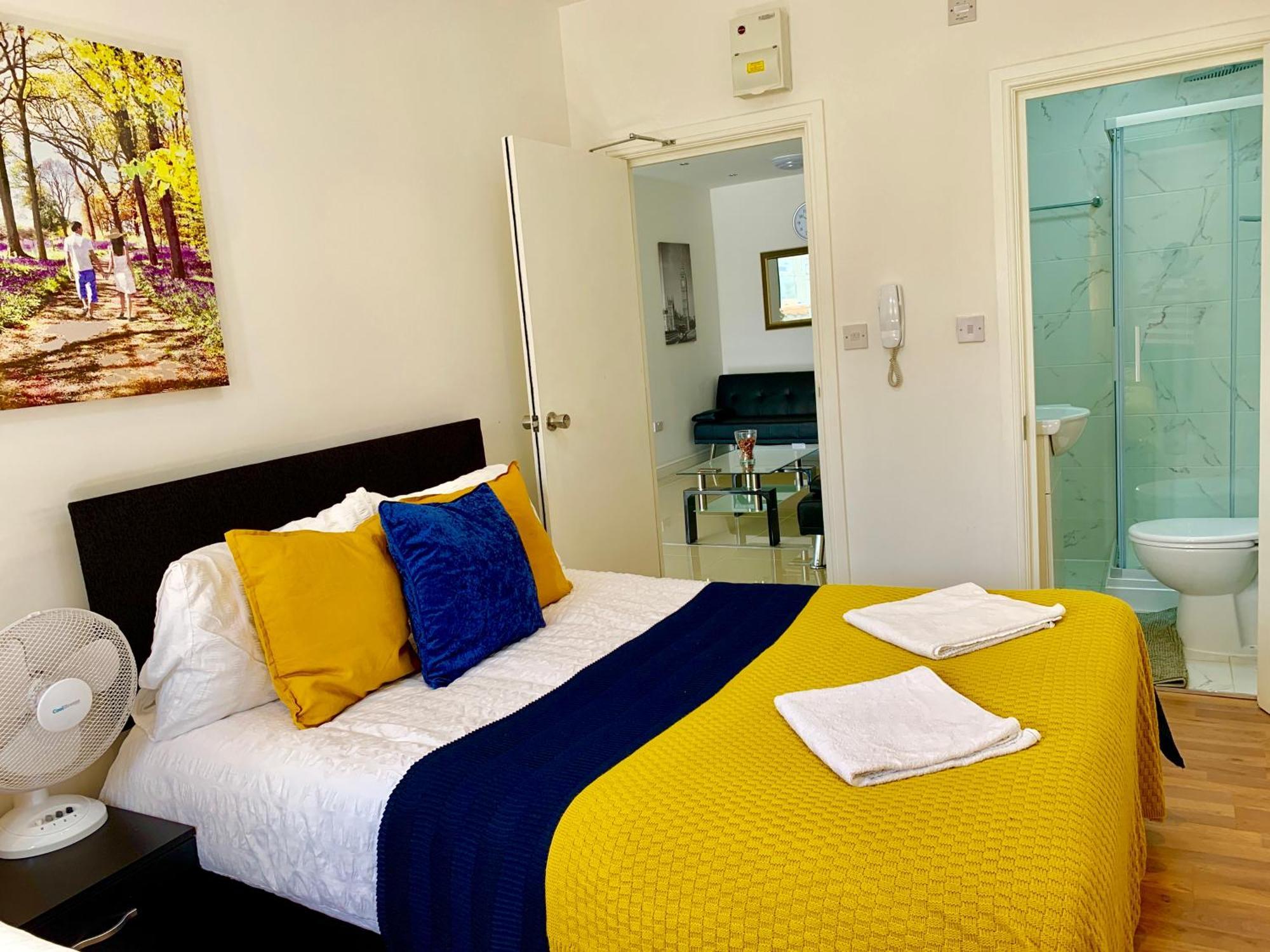 London Studio Apartments, Private Bathrooms And Parking Ilford Exterior photo