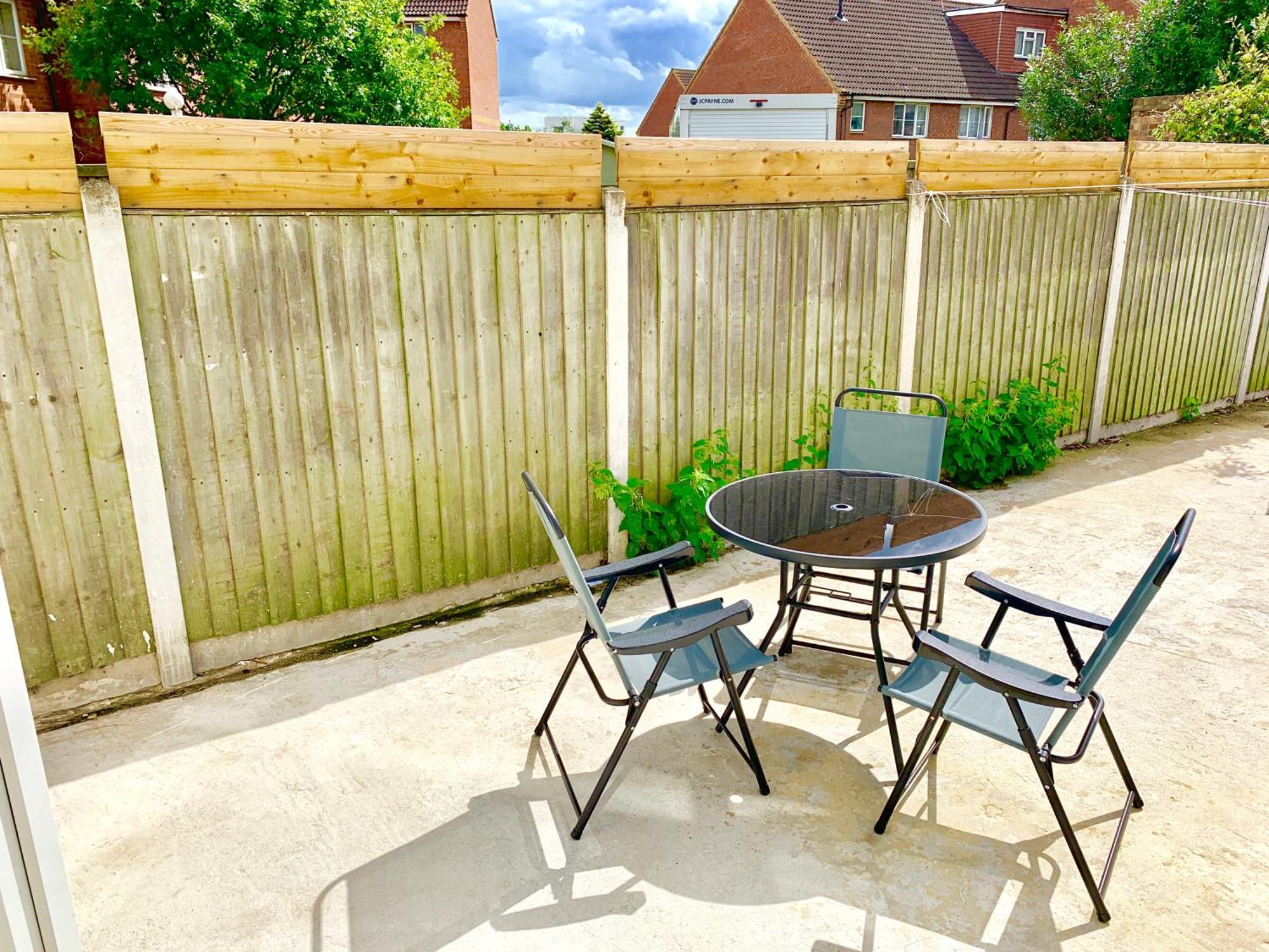 London Studio Apartments, Private Bathrooms And Parking Ilford Exterior photo