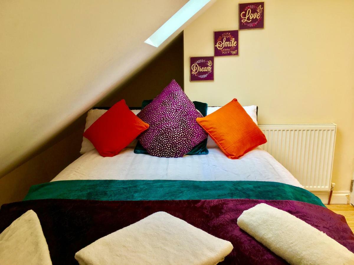 London Studio Apartments, Private Bathrooms And Parking Ilford Exterior photo