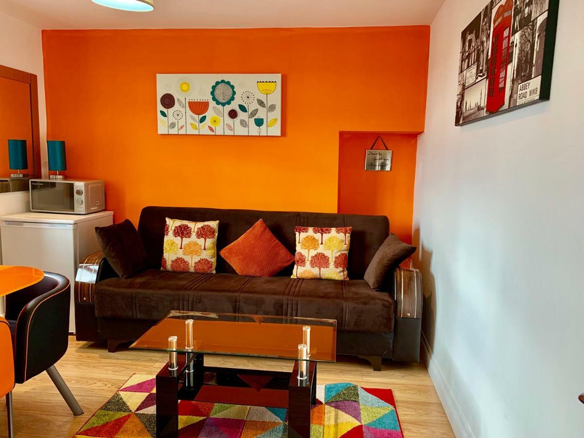 London Studio Apartments, Private Bathrooms And Parking Ilford Exterior photo