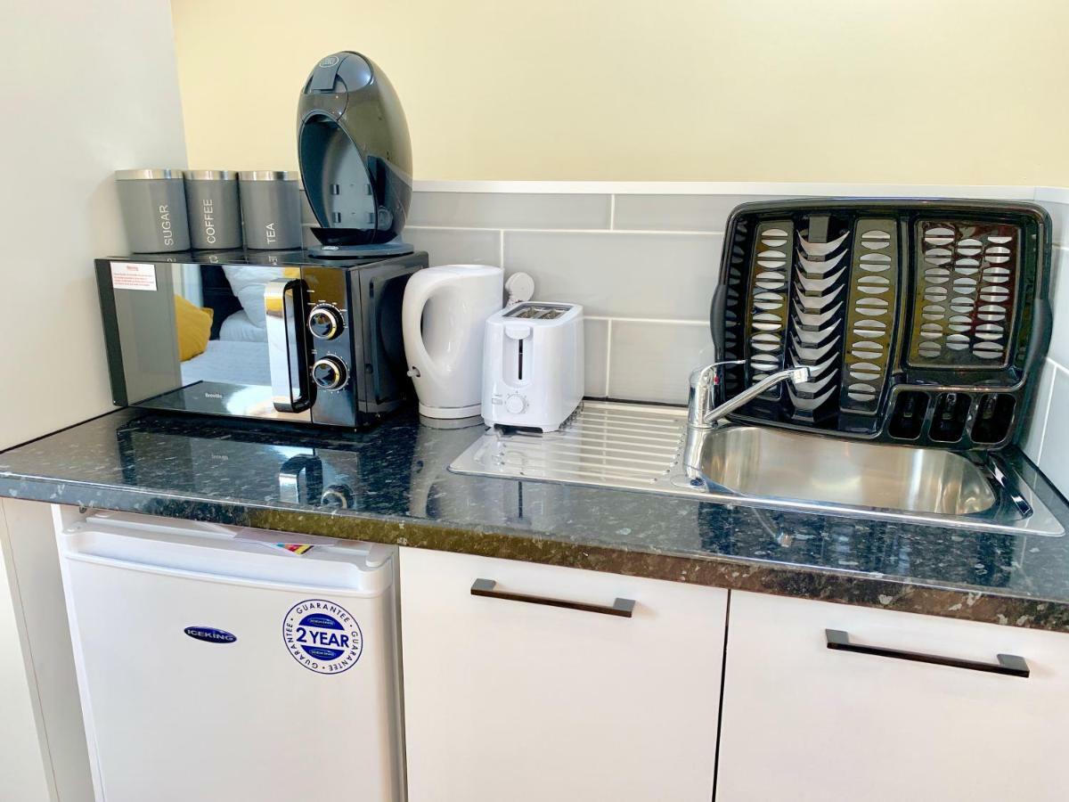 London Studio Apartments, Private Bathrooms And Parking Ilford Exterior photo